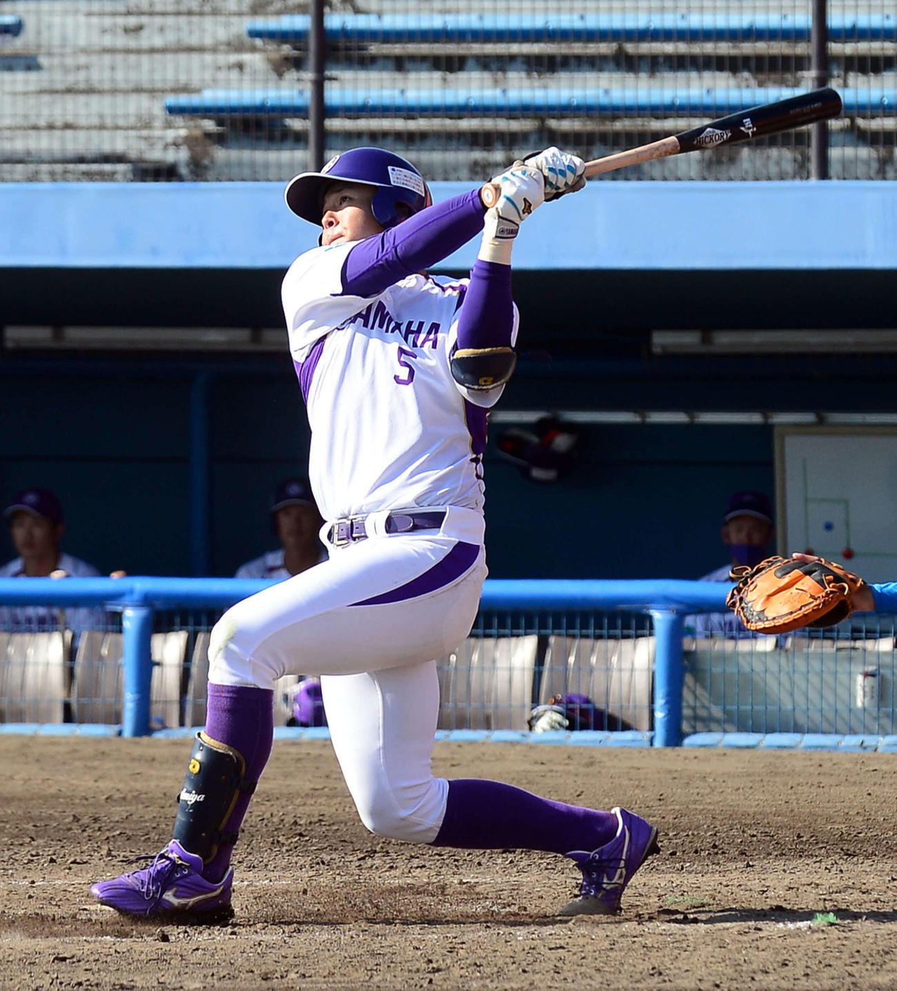 セガサミーとの練習試合で左翼へ2点本塁打を放つヤマハ・網谷