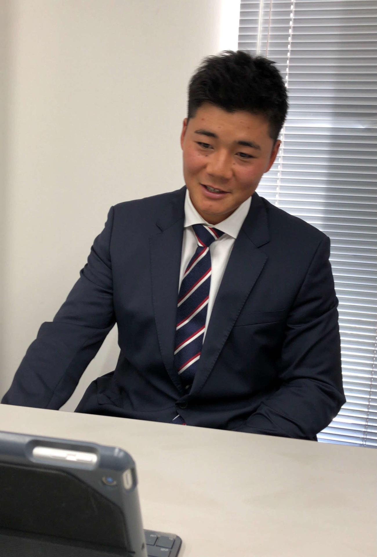 契約更改を終えオンライン取材に臨む日本ハム清宮（球団提供）