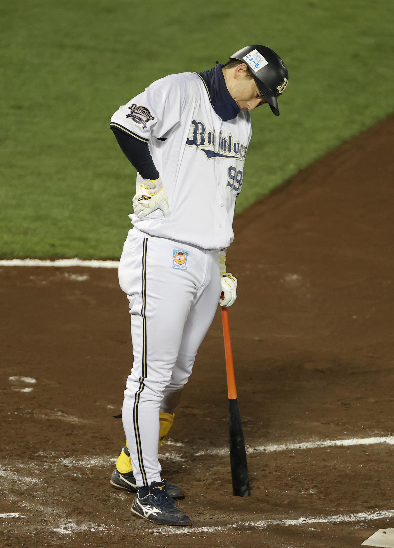 オリックス対ヤクルト　10回裏オリックス2死、見逃し三振に倒れる杉本（撮影・前田充）