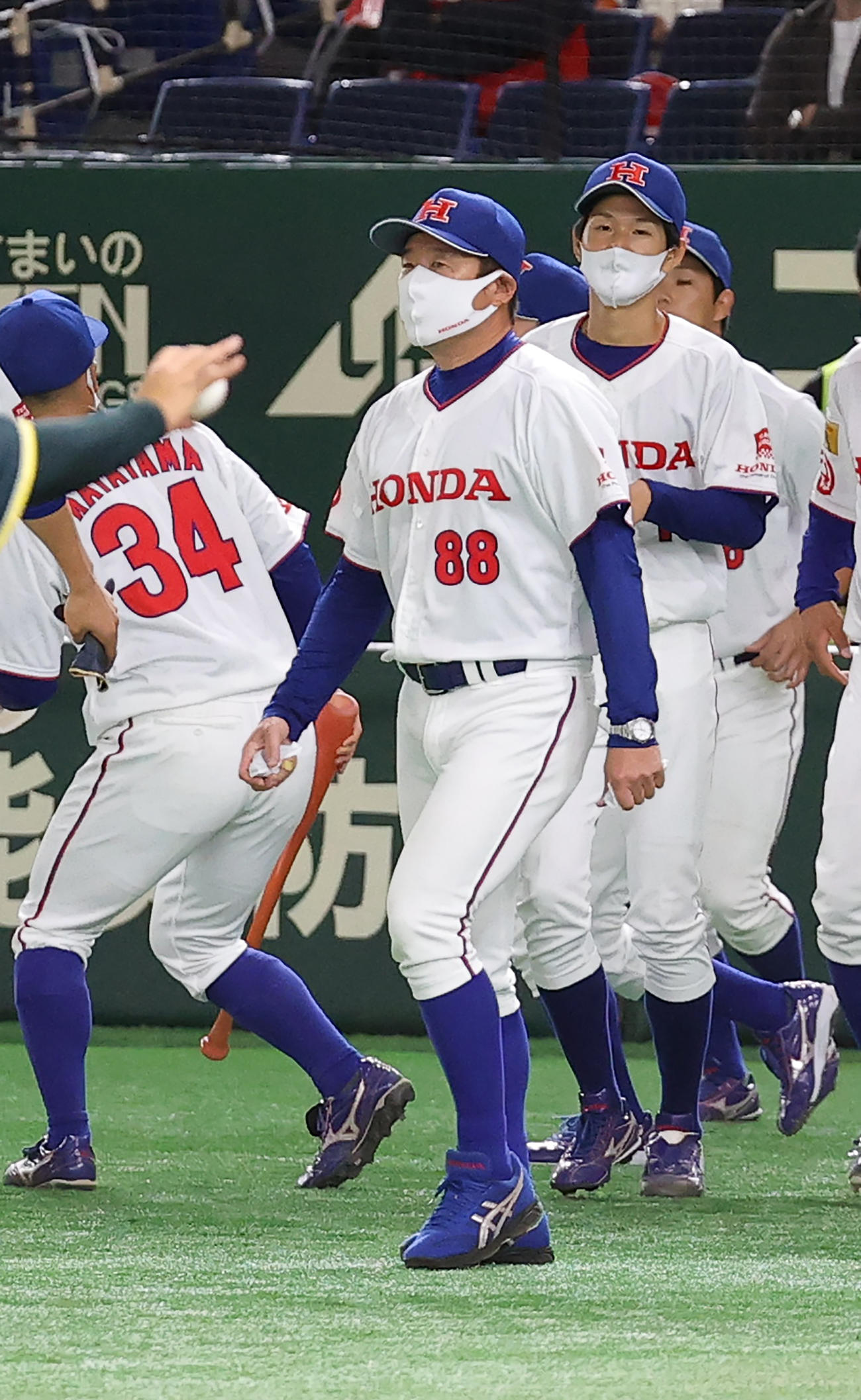 ホンダの木村龍治コーチ＝2021年11月28日