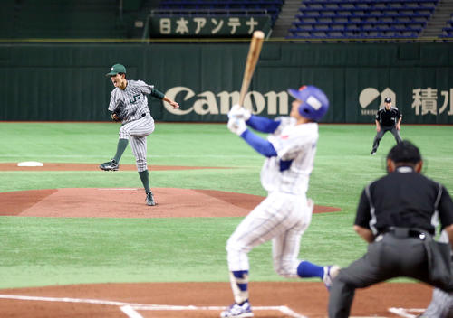 ホンダ熊本対JR東日本 1回表ホンダ熊本1死、中島を2者連続となる空振り三振に仕留め、雄たけびを上げる山田(撮影・河野匠)