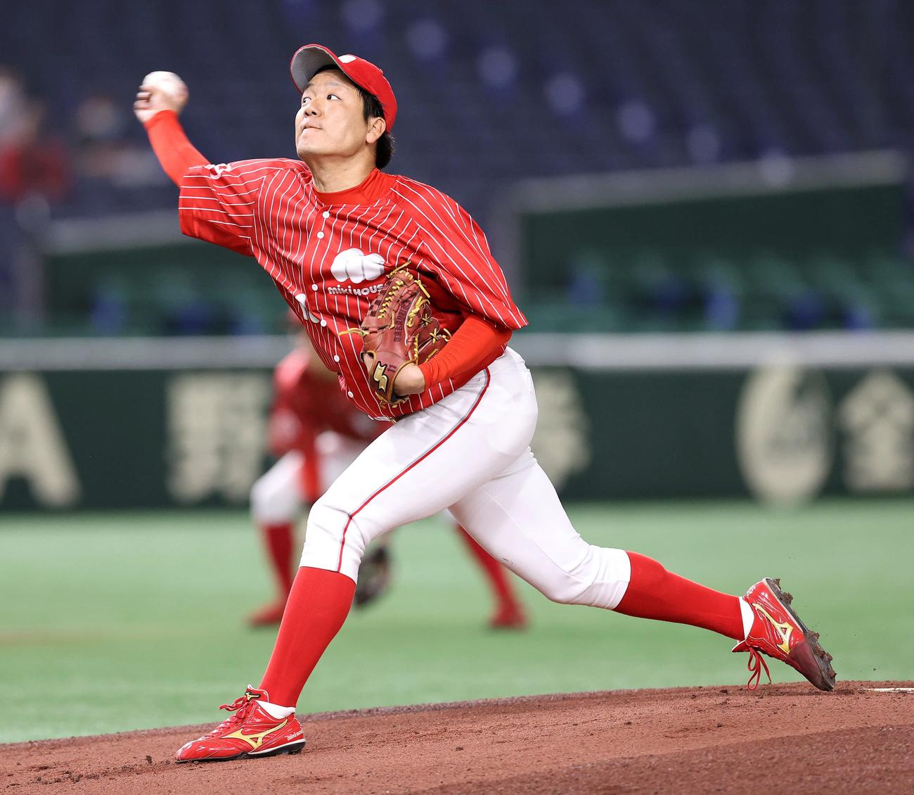 東京ガス対ミキハウス　先発し力投するミキハウス・藤井（撮影・鈴木正人）