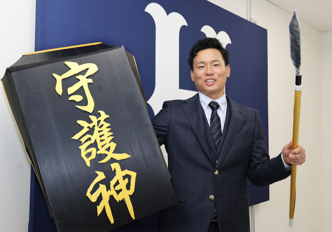 推定5300万円で契約更改をした広島栗林（撮影・加藤孝規）
