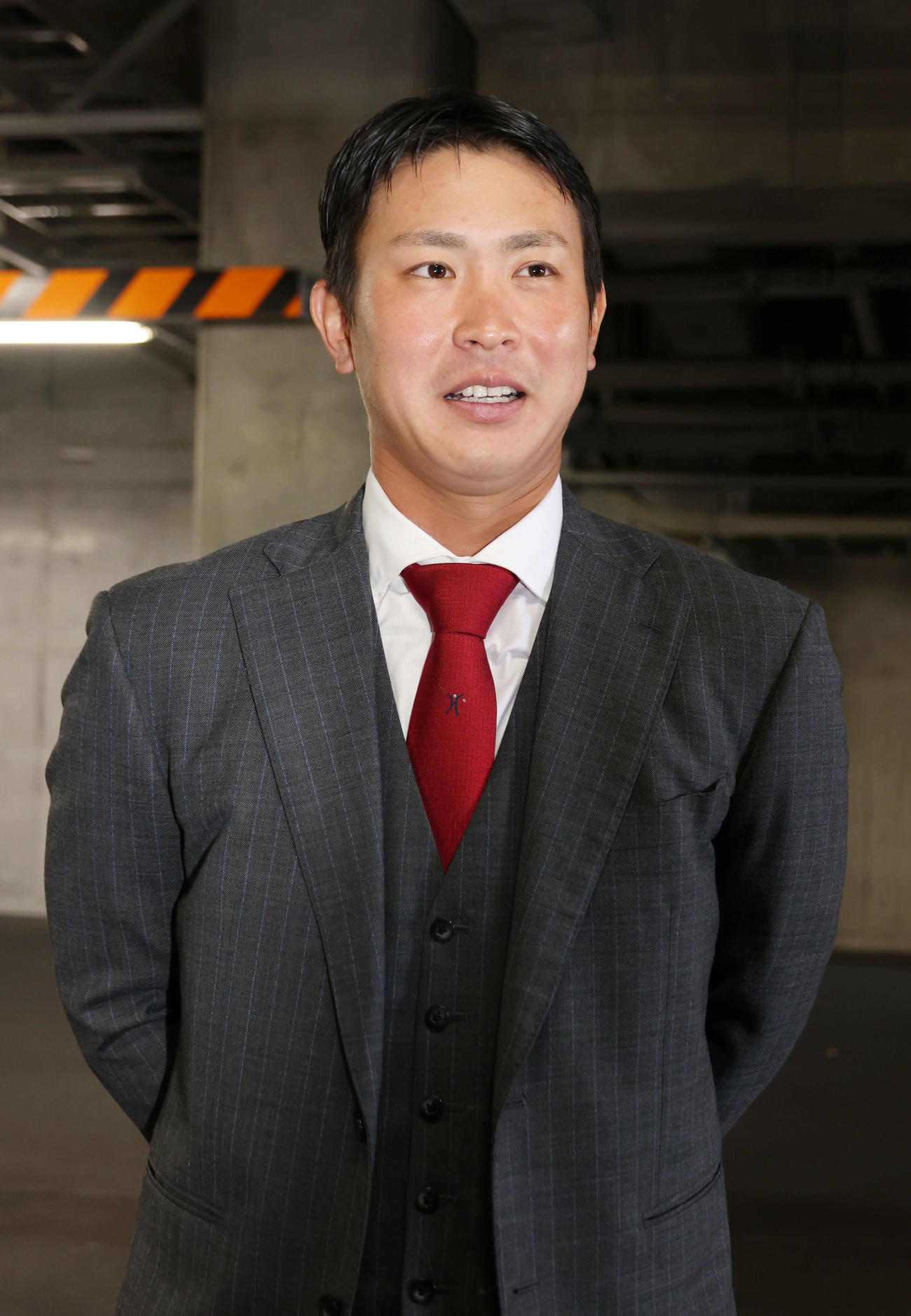 推定3600万円で契約更改をした広島堂林（撮影・加藤孝規）