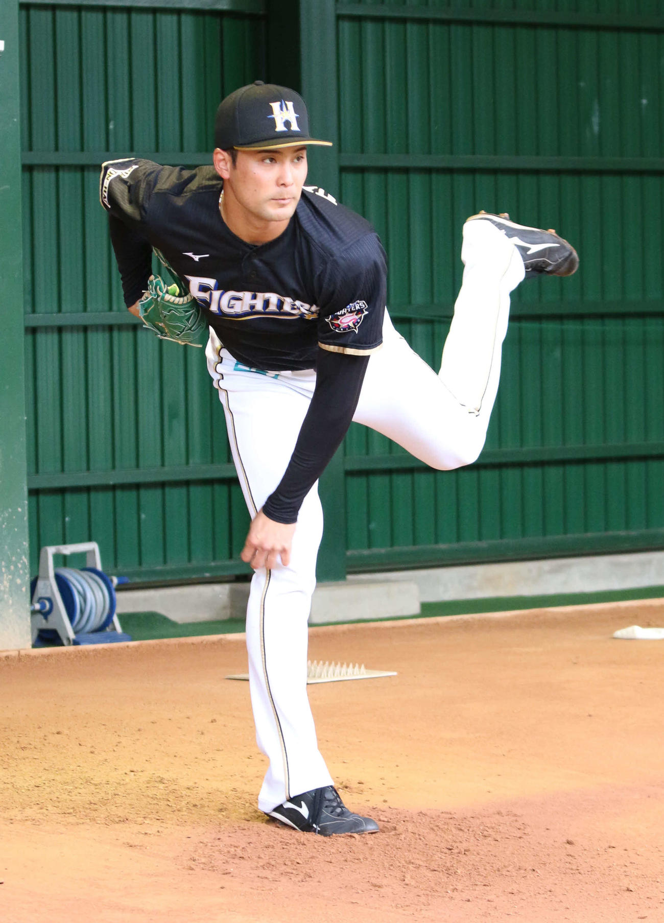 日本ハム上原健太（2021年11月撮影）
