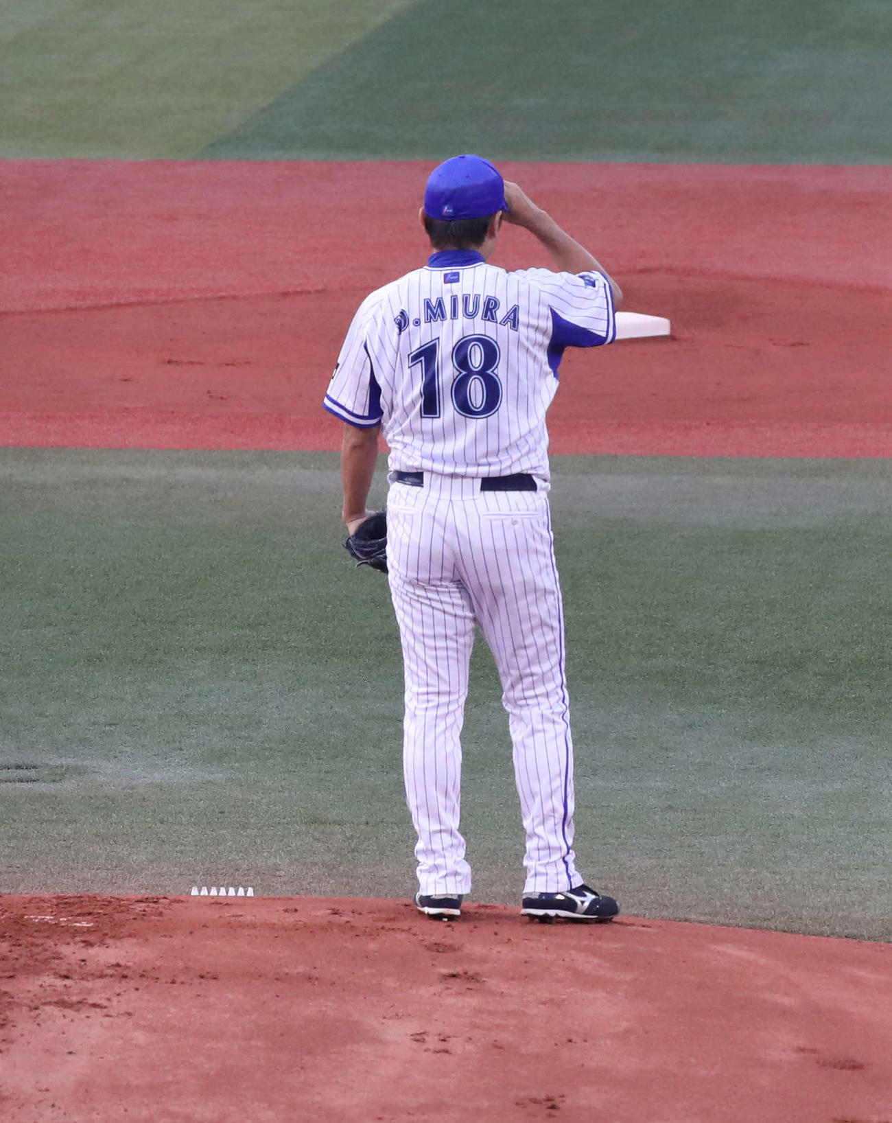 背番号18を背負う現役時代のDeNA三浦大輔（2016年7月11日）