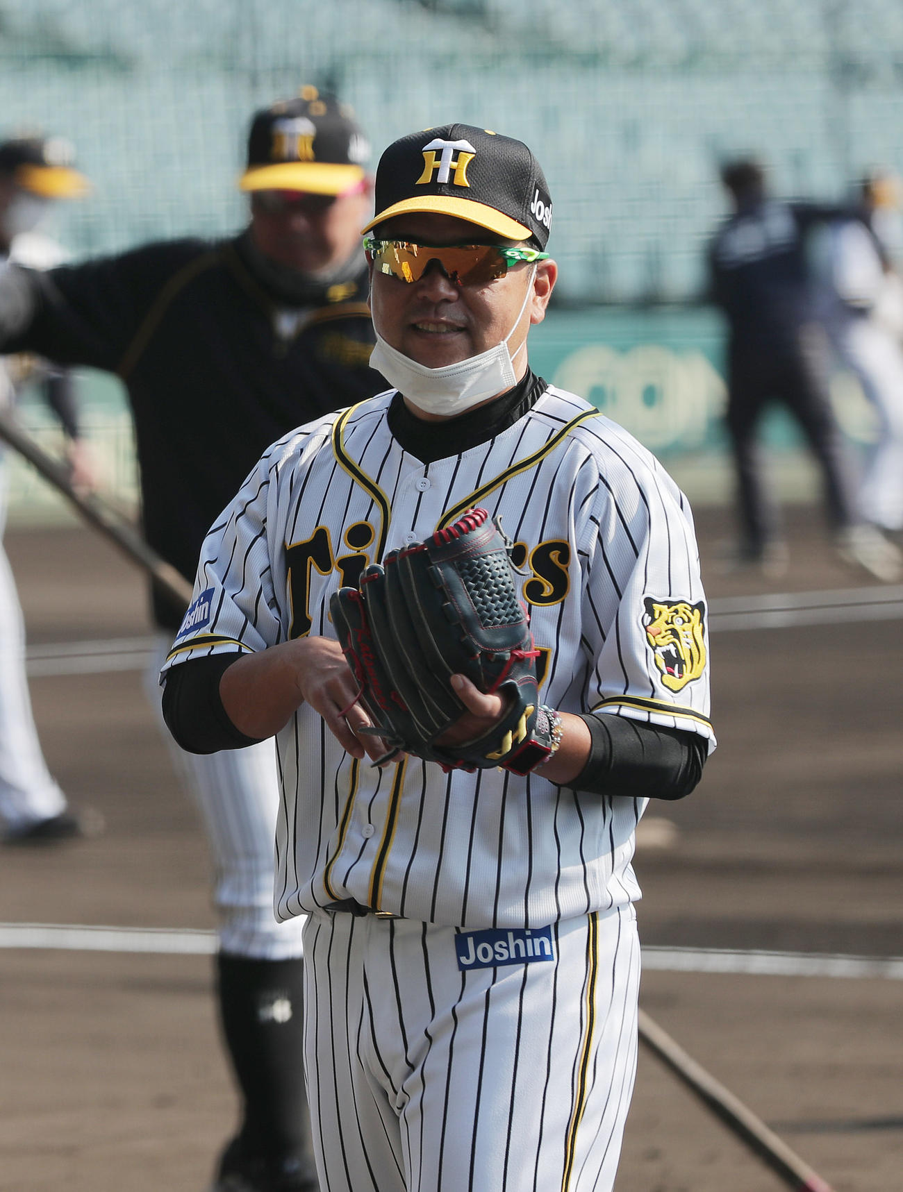 阪神野村克則バッテリーコーチ（2021年11月16日撮影）