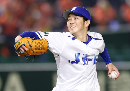 NTT東日本対JFE東日本　先発し力投するJFE東日本・山田啓（撮影・鈴木正人）