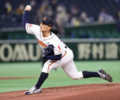 ENEOS対東京ガス　先発し力投するENEOS・関根（撮影・鈴木正人）