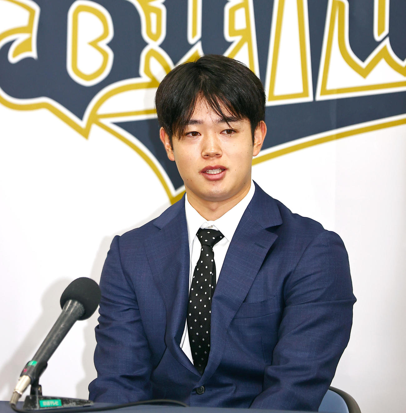 契約更改を終えた太田は会見の席で話す（撮影・上山淳一）