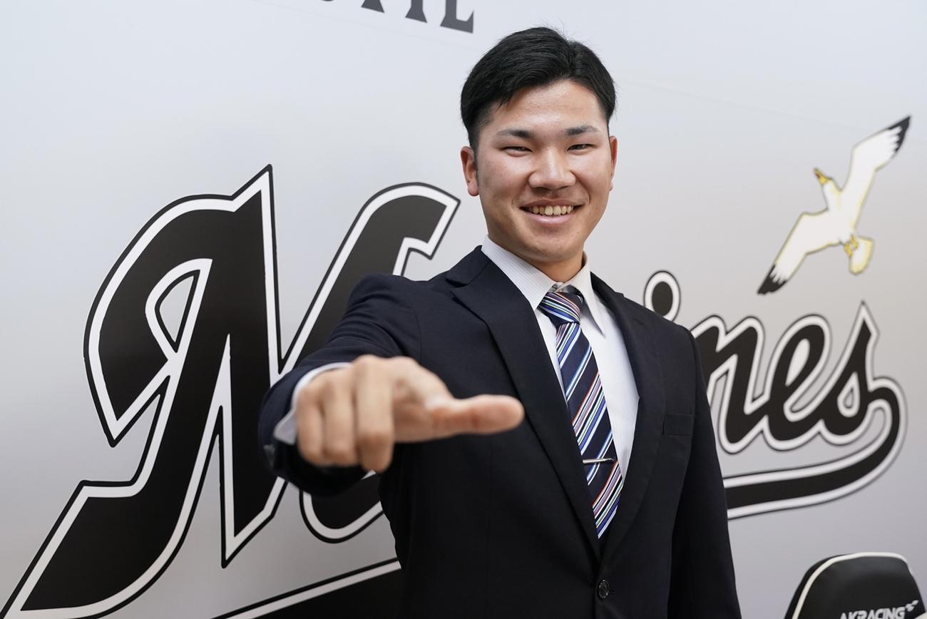 契約更改を終えたロッテ小沼健太