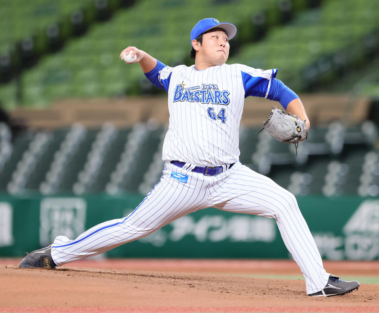 登板するDeNA風張（撮影・足立雅史）
