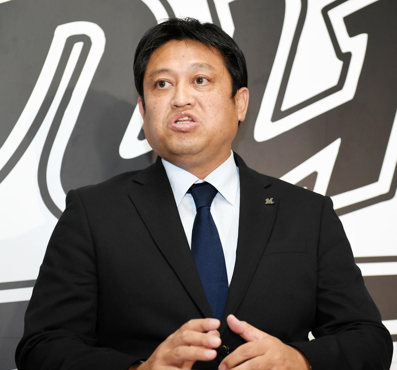 ロッテ松本球団本部長（2020年3月10日撮影）