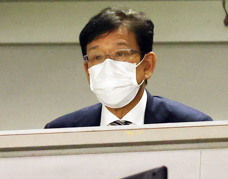ホンダ熊本対東京ガス　観戦する侍ジャパン栗山監督（撮影・野上伸悟）