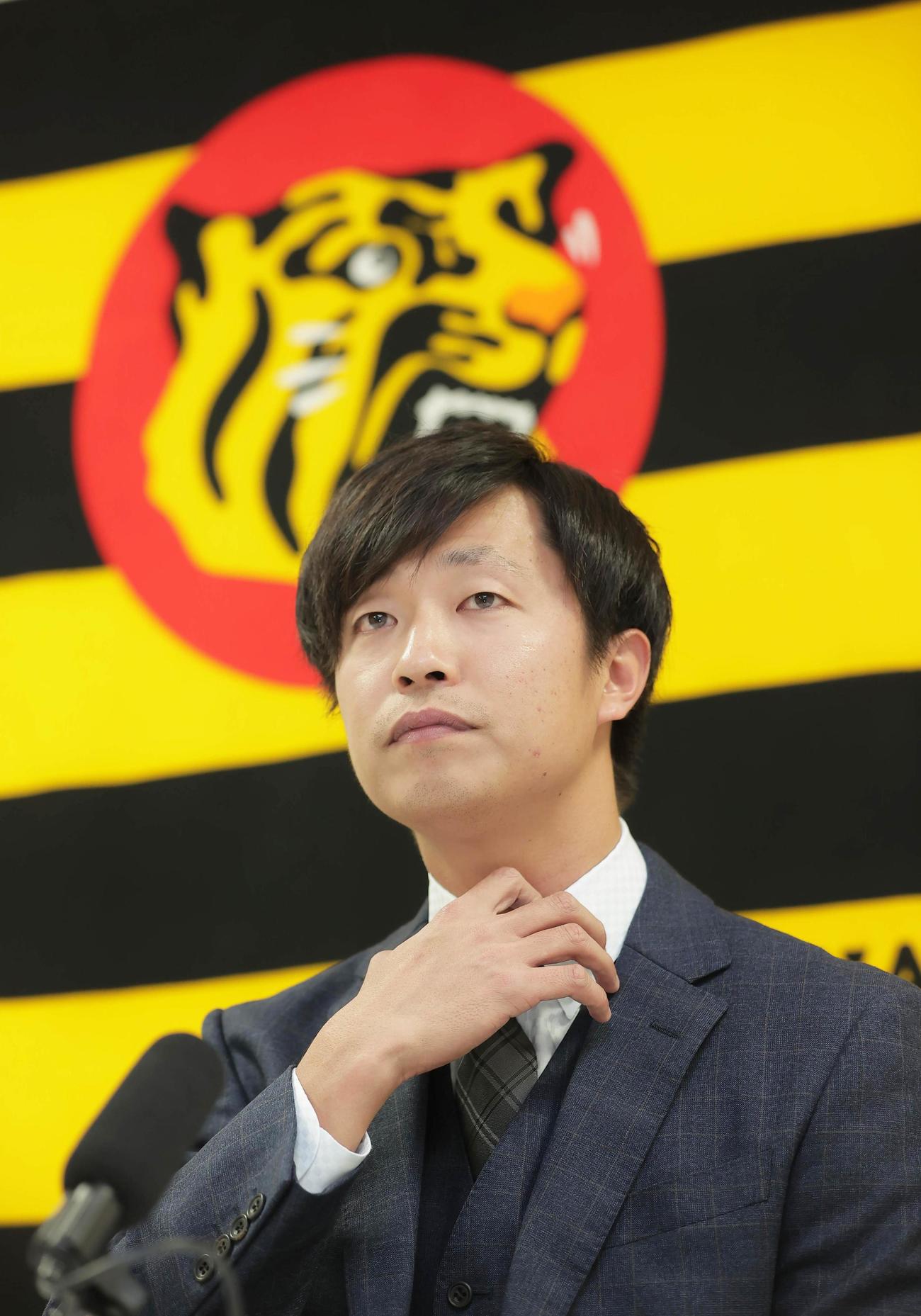 順調な回復具合を語った島本（カメラ・渡辺　了文）