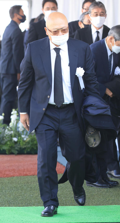 「野村克也をしのぶ会」に参列した山下大輔氏
