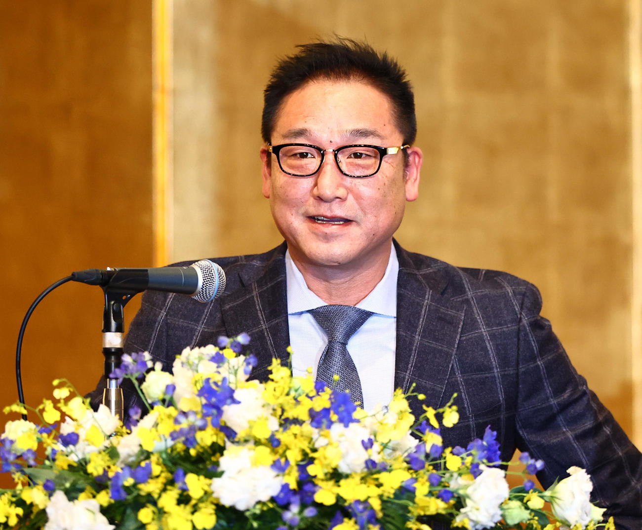 オリックスの新人入団会見で笑顔を見せる中嶋監督（撮影・上山淳一）