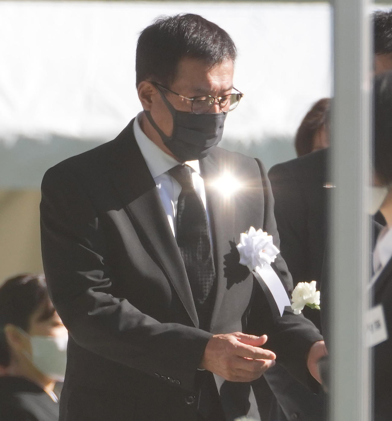 「野村克也をしのぶ会」に参列した巨人原監督（撮影・菅敏）