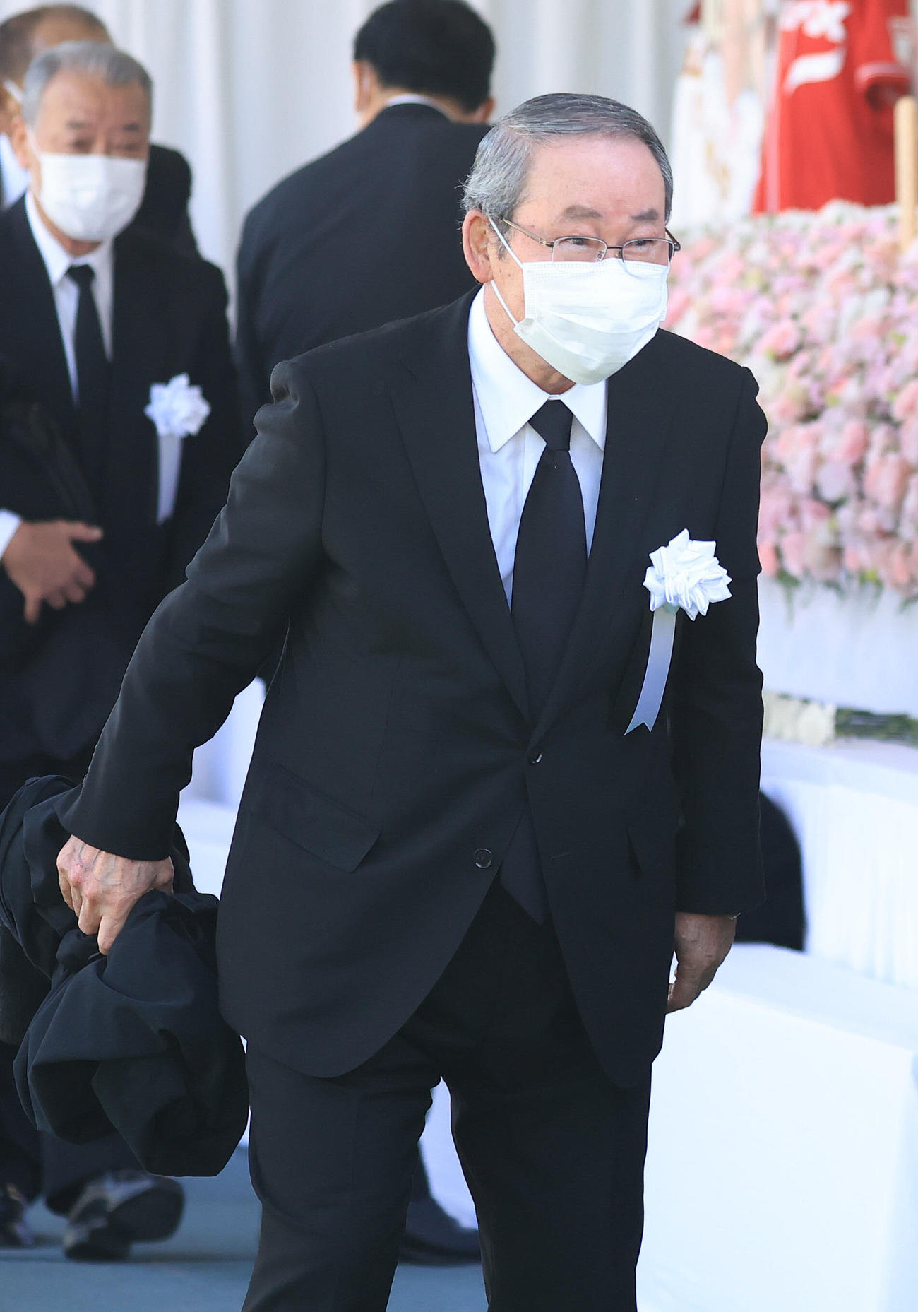 「野村克也をしのぶ会」に参列した若松勉氏