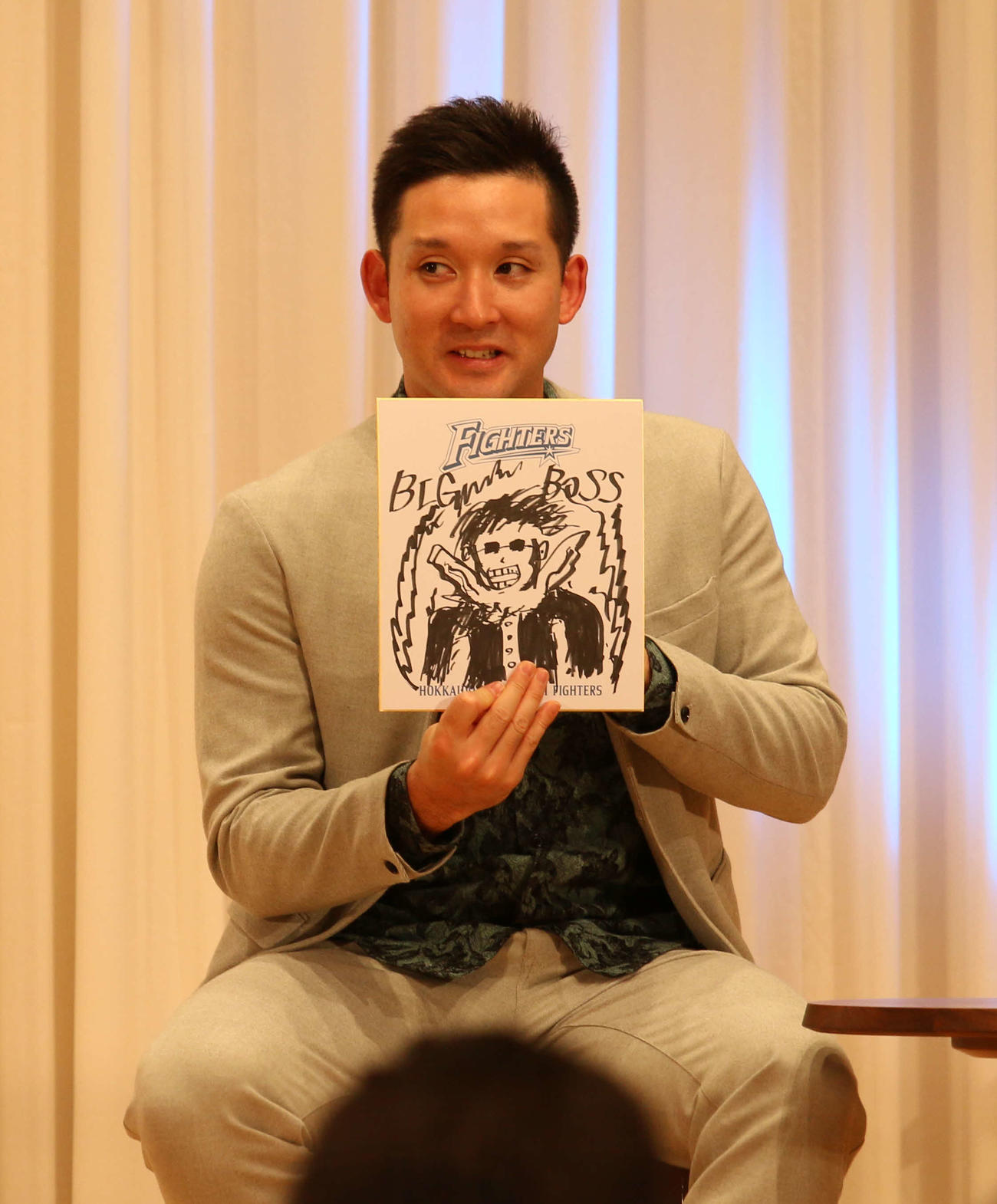 日本ハム杉谷は新庄監督の似顔絵を披露（撮影・田中彩友美）