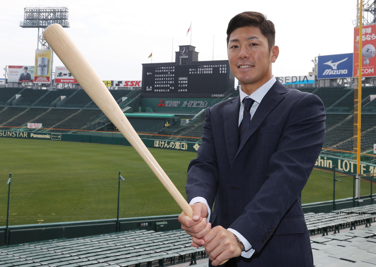 バットを手に決意も新たな阪神豊田（撮影・前田充）