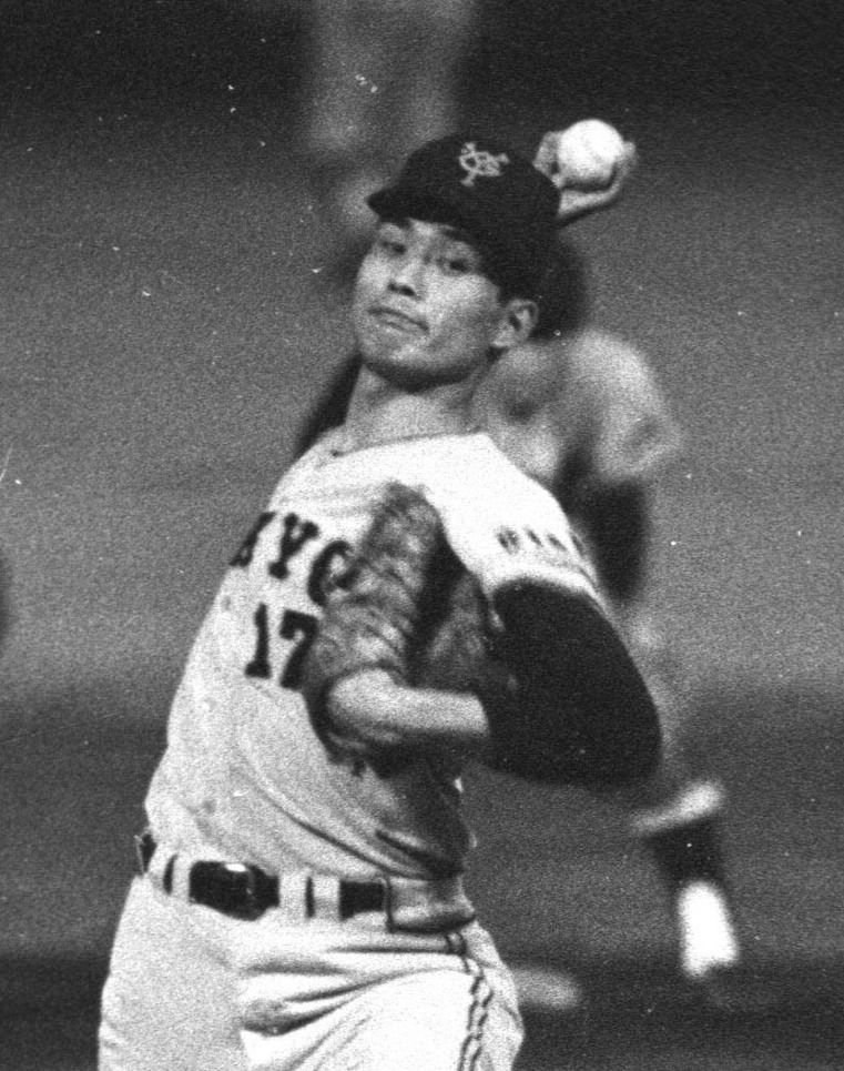 70年、広島戦で力投する巨人倉田投手