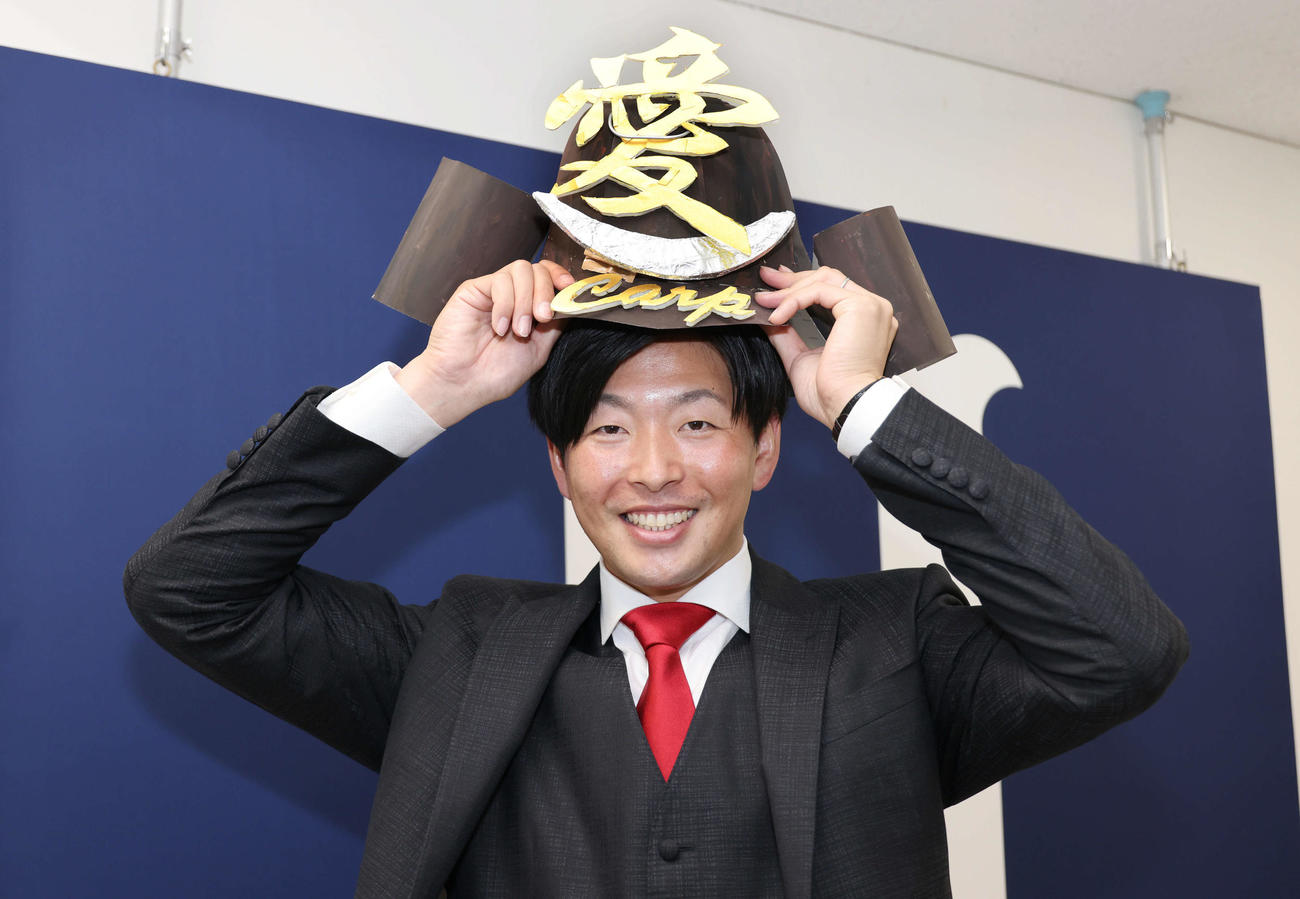 カープ愛を大きな武器に来季の活躍を誓う広島大瀬良（撮影・加藤孝規）