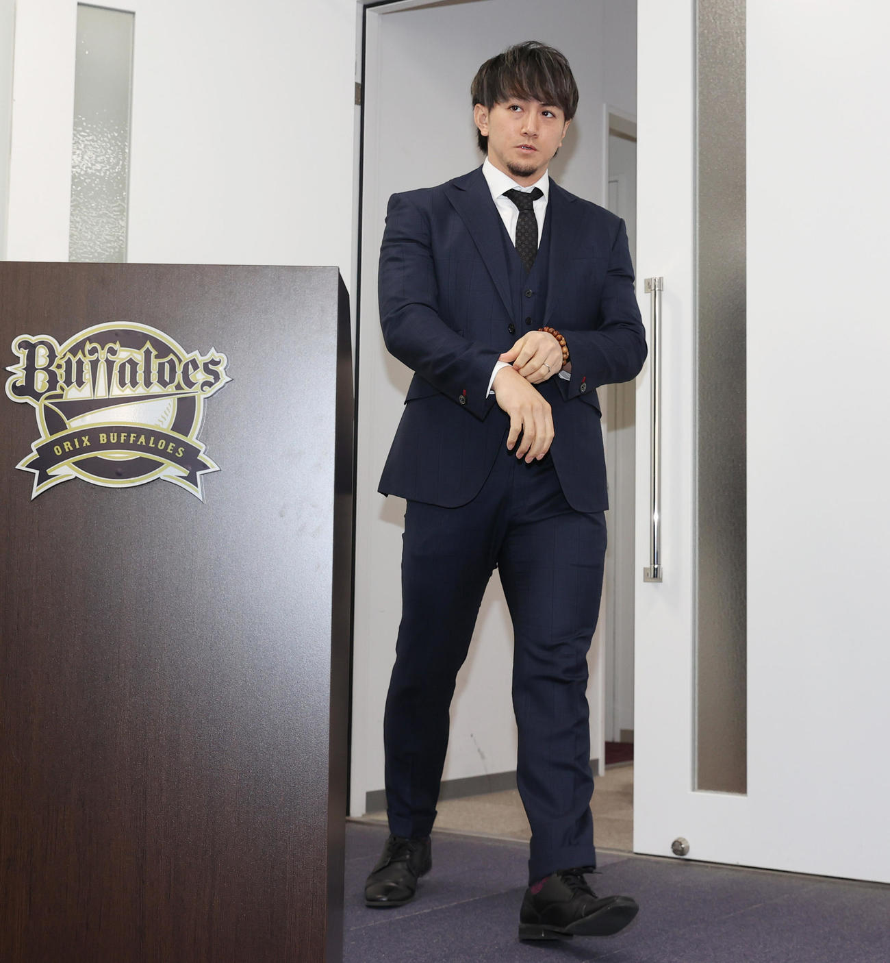 契約更改を終え会見を行うオリックス小田裕也（撮影・清水貴仁）