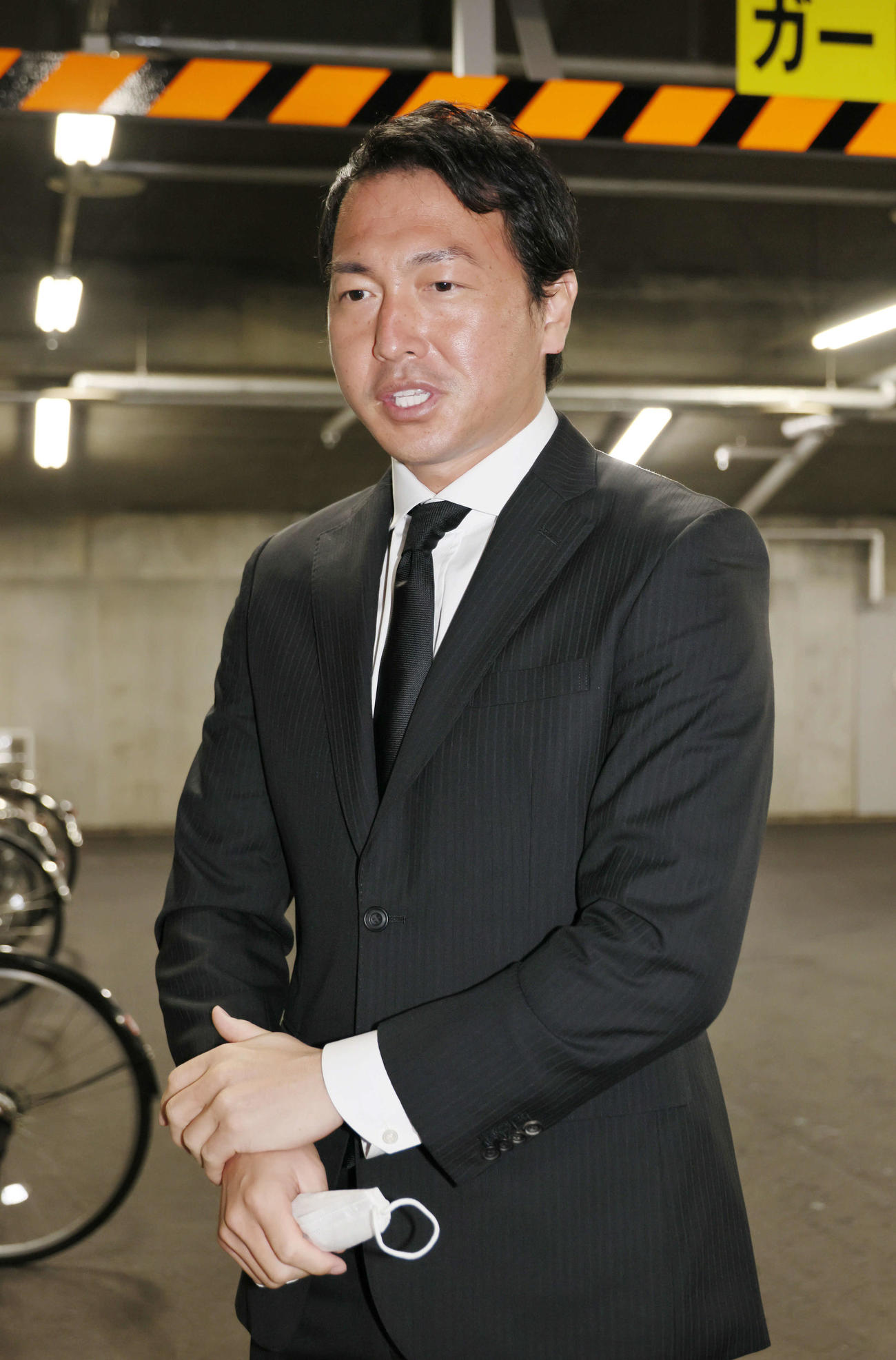 契約更改した広島長野（撮影・加藤孝規）