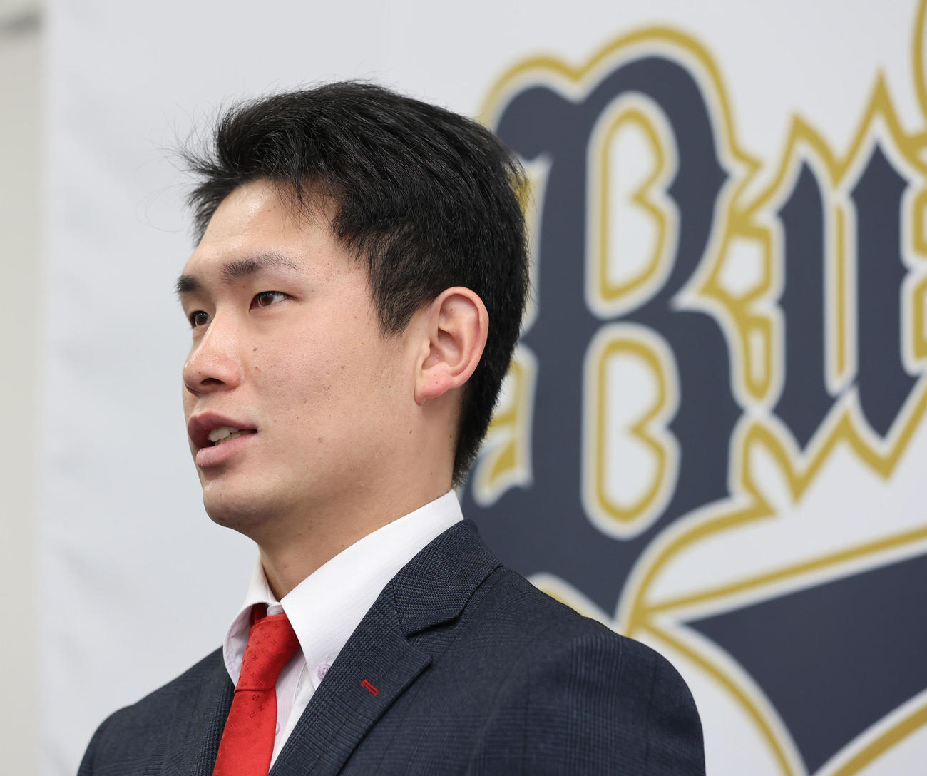 契約更改を終え会見を行うオリックス吉田凌（撮影・清水貴仁）