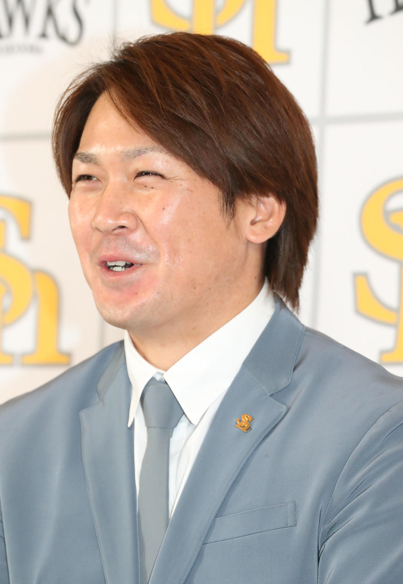 契約更改を終え会見に臨む甲斐拓也（撮影・梅根麻紀）