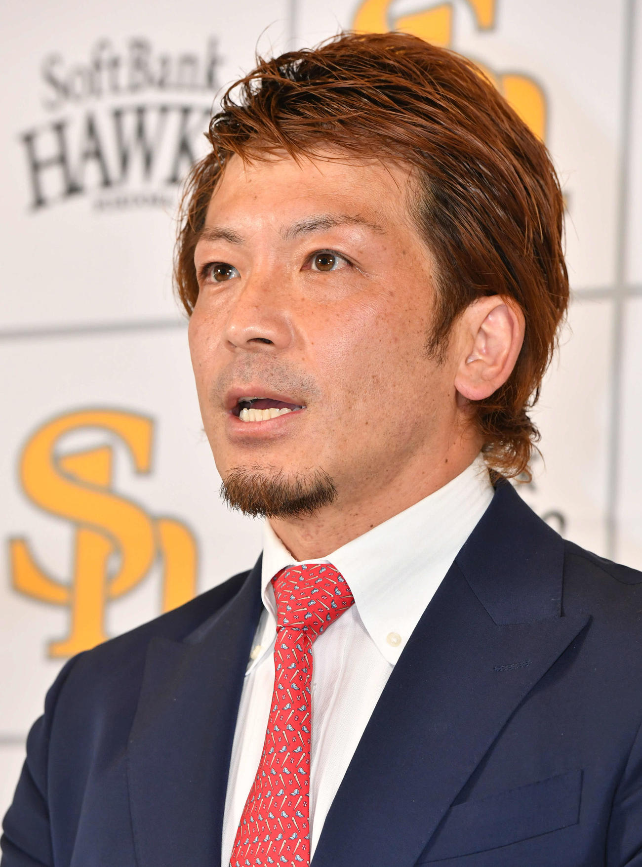 契約更改を終えて会見を行う松田（撮影・岩下翔太）