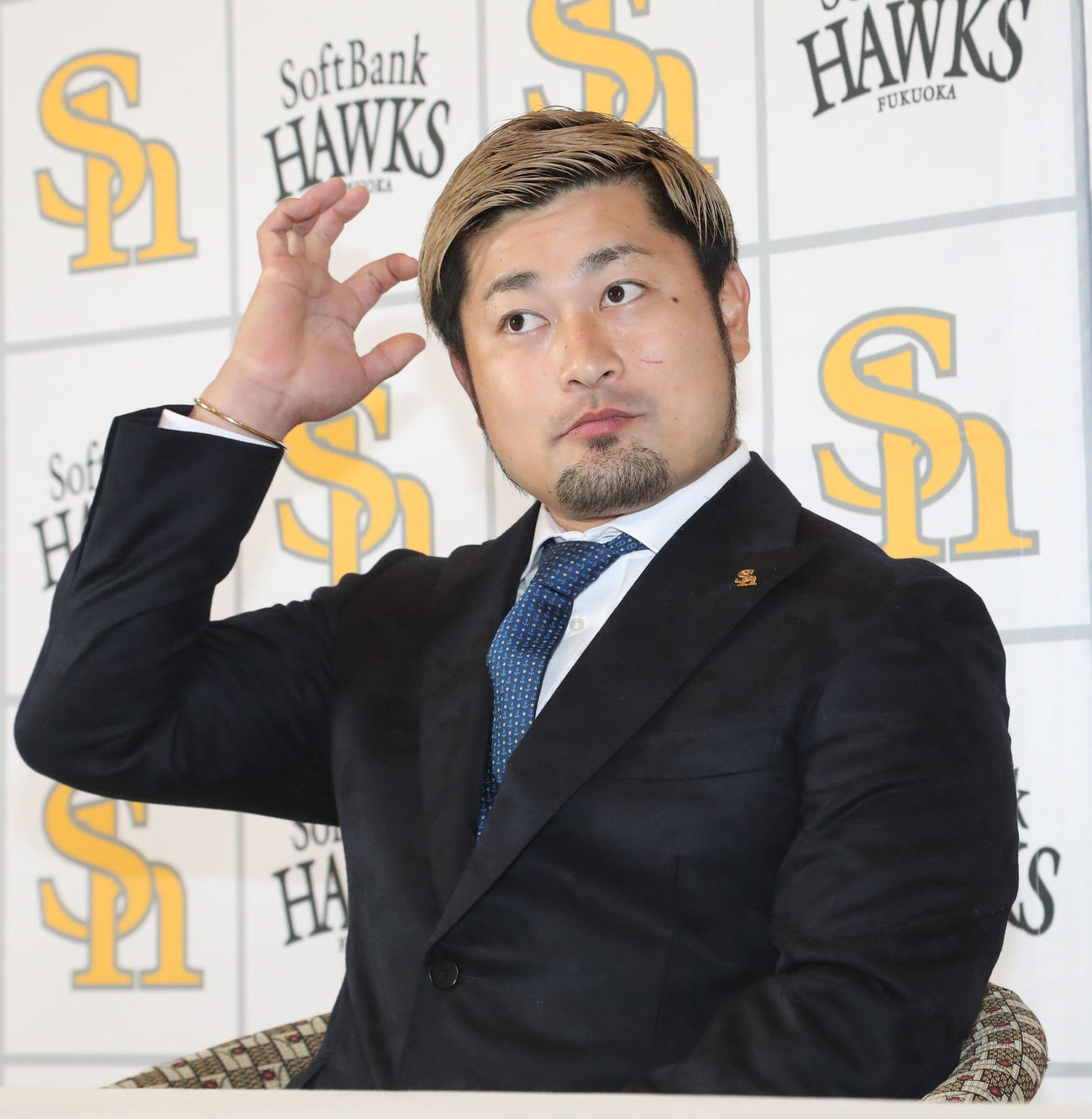 契約更改を終えた森唯斗（撮影・梅根麻紀）