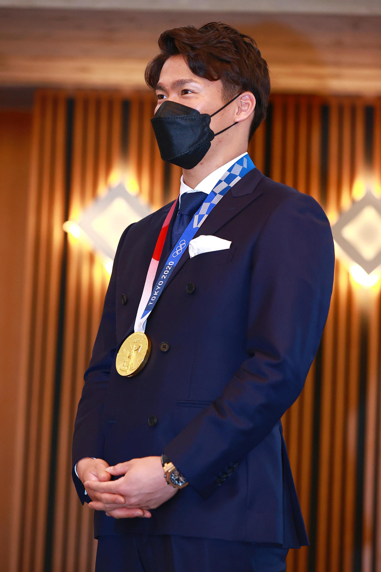 オリックス山本は「岡山県県民栄誉賞」授与式で笑顔を見せる（撮影・上山淳一）