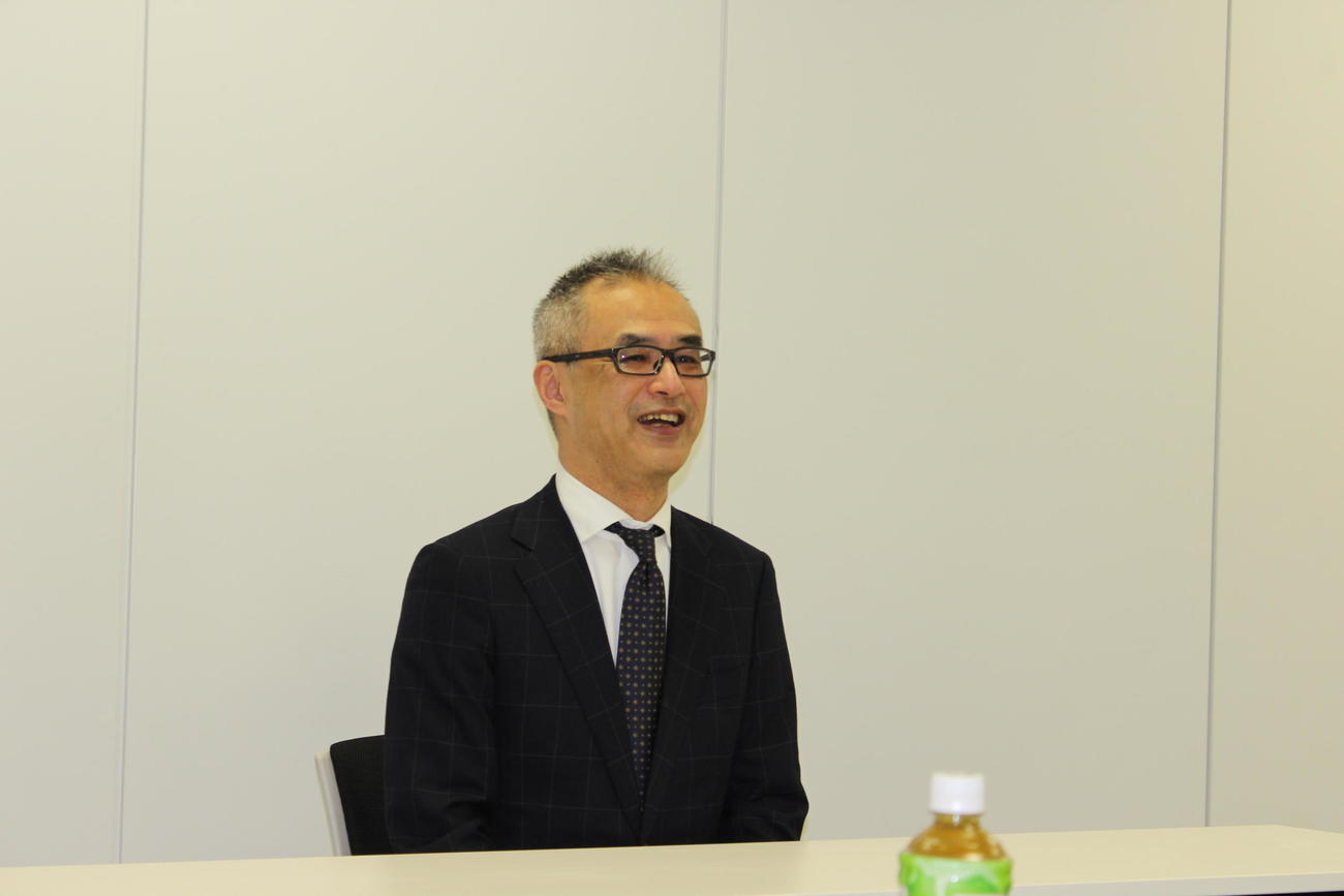 1年の総括をするオリックス湊通夫球団社長＝2021年12月29日（撮影・柏原誠）