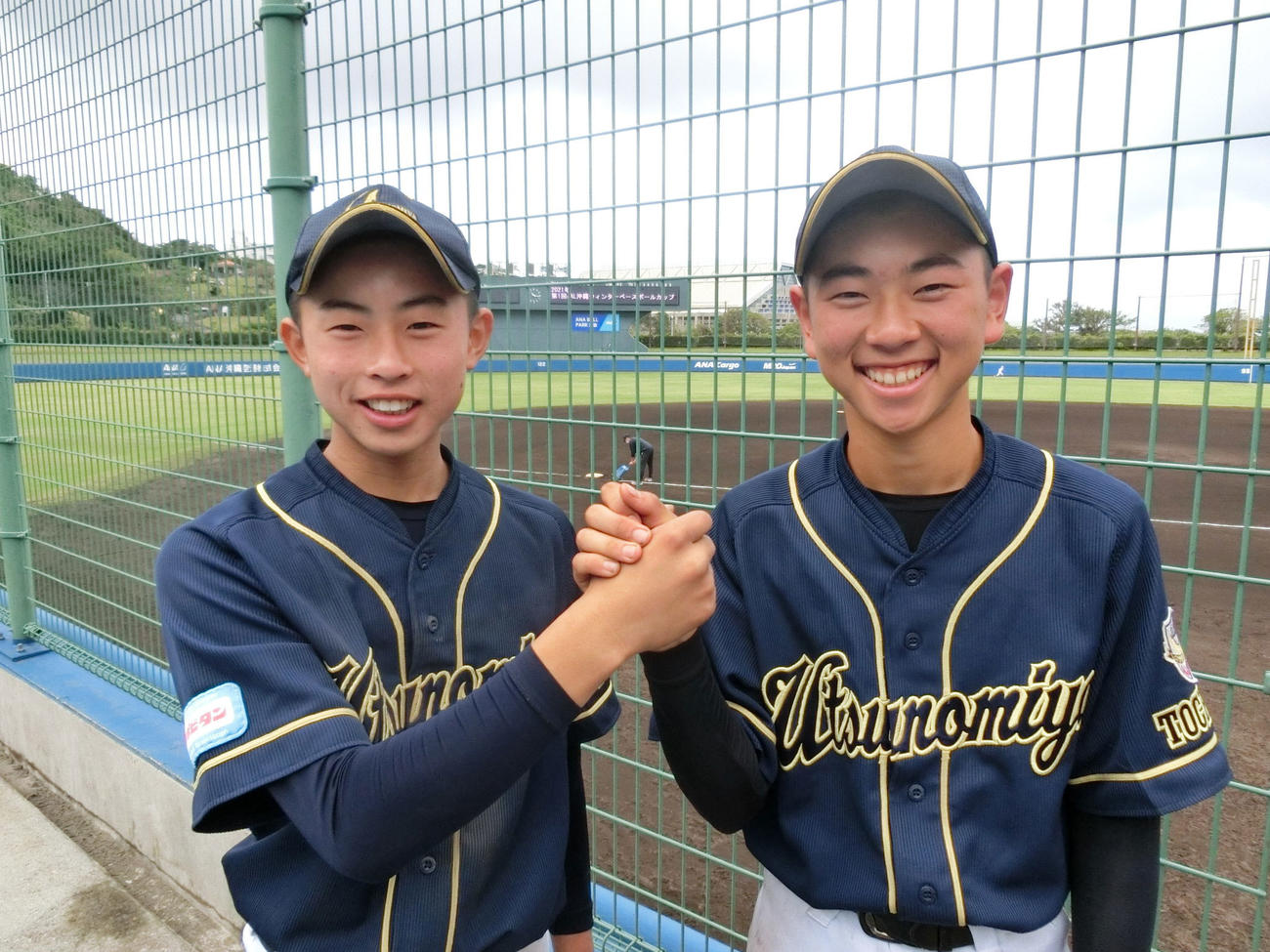 決勝で完封した宇都宮・土井（左）と、先制打の阿久井主将