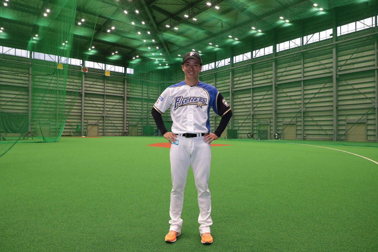 現役引退を発表し、取材に応じた日本ハム斎藤佑樹（2021年10月1日、代表撮影）