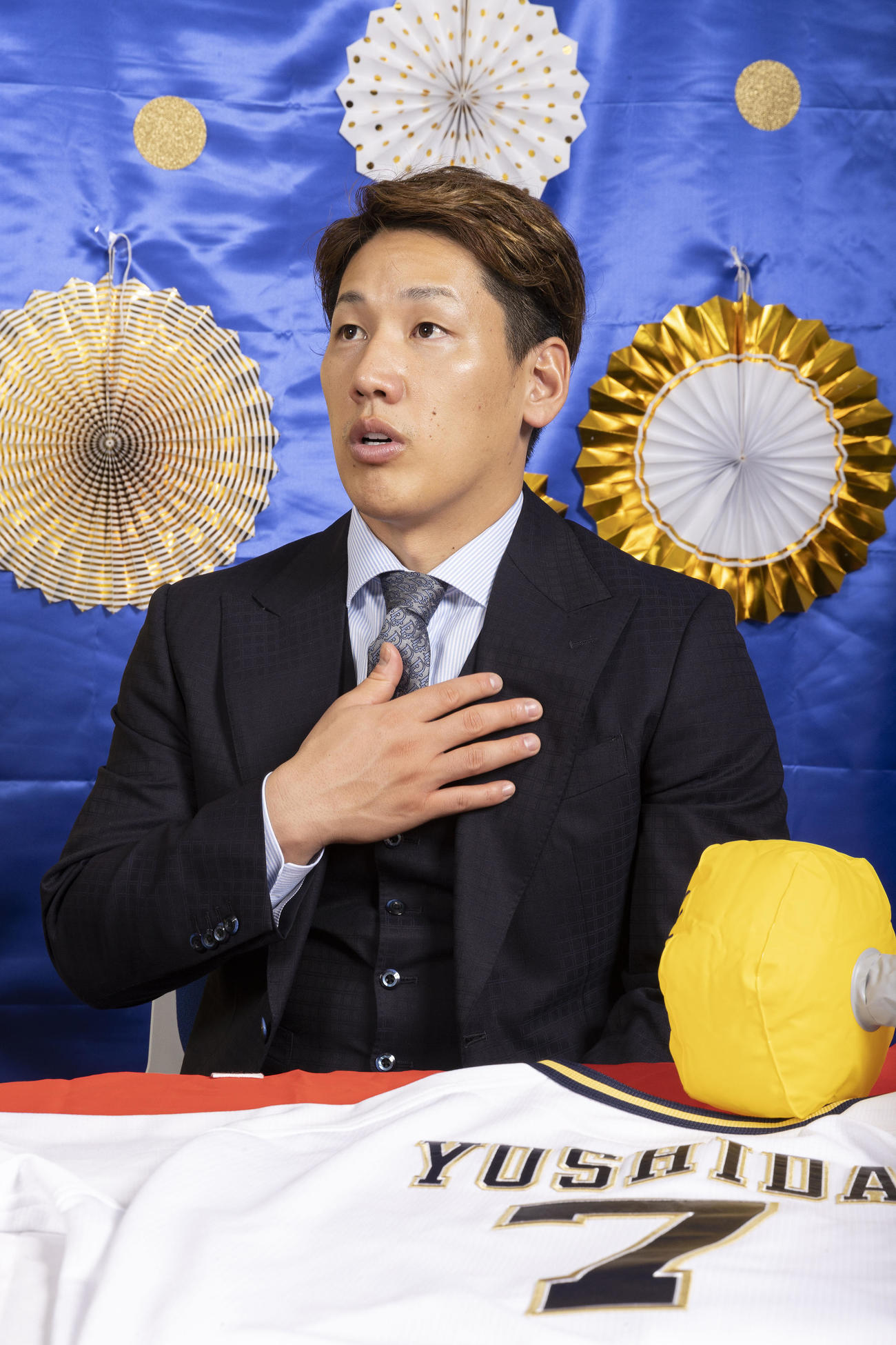 阪神糸井と対談するオリックス吉田正（撮影・前田充）