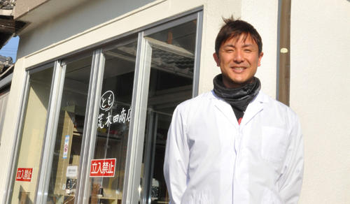 精肉店で第2の人生をスタートし1年が過ぎた元ソフトバンク江川智晃氏