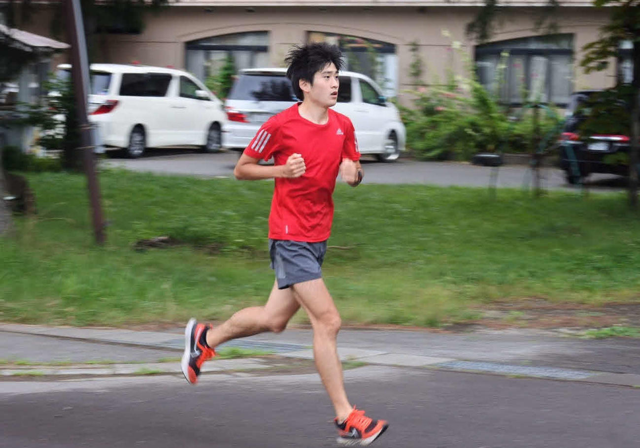 ロッテ佐々木朗の少年時代の友人、青学大陸上部の佐々木塁さん