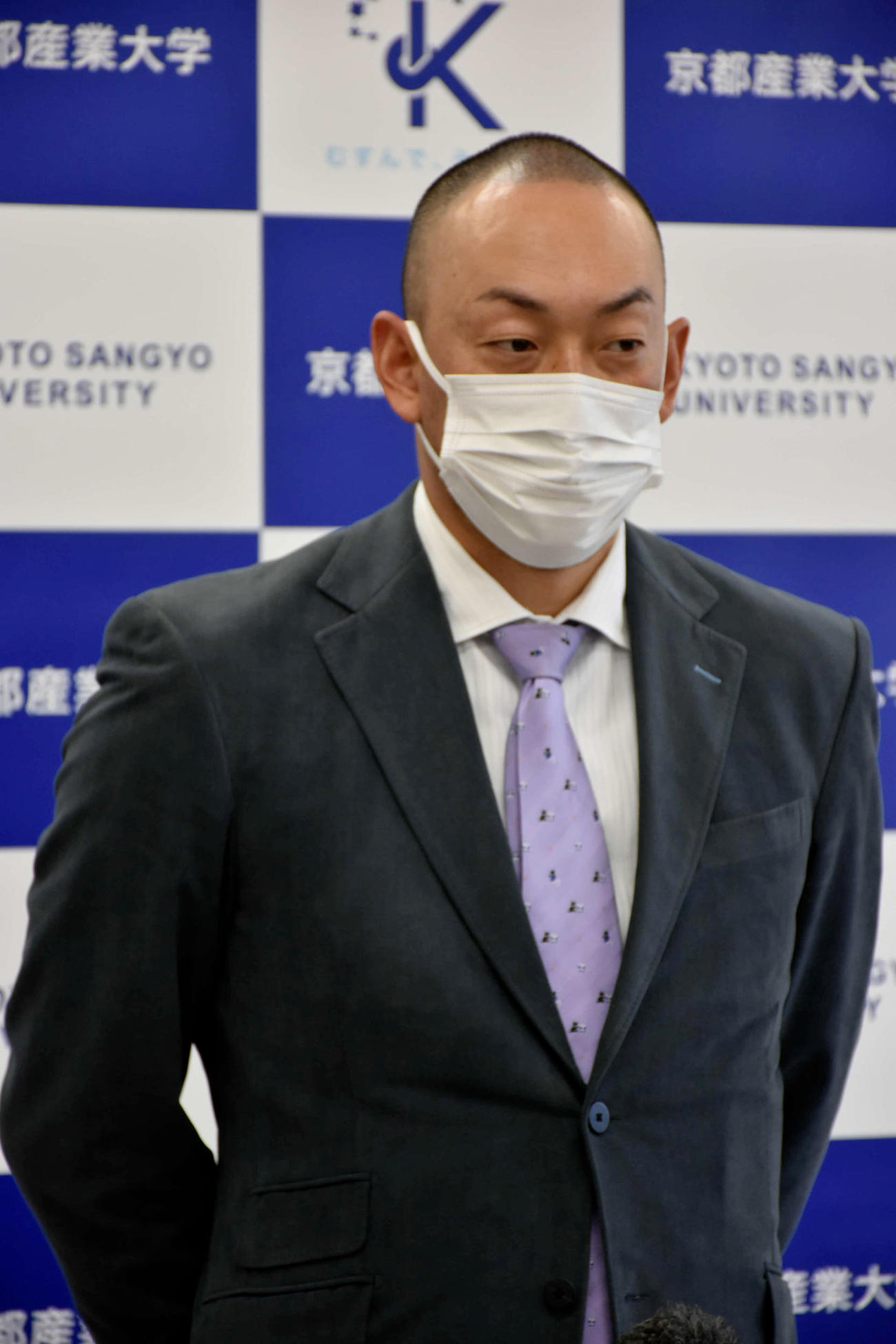 母校・京産大で優勝報告を行ったオリックス平野佳寿投手（撮影・真柴健）