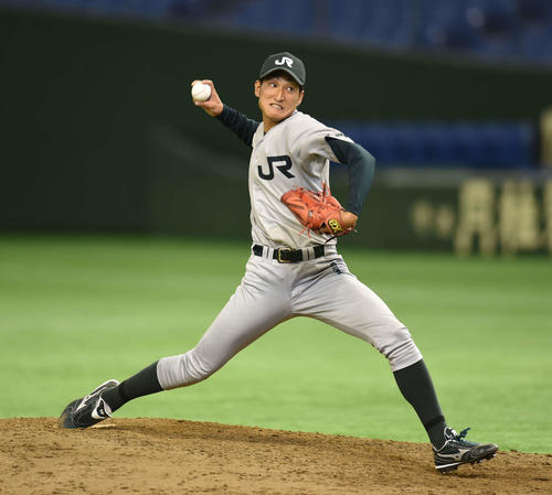 15年7月20日、都市対抗野球１回戦、三菱重工神戸を相手に投げるJR東日本の進藤拓也投手