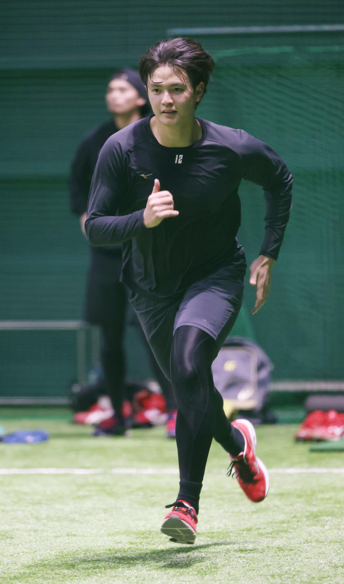 合同自主トレで走り込む広島大道（撮影・加藤孝規）
