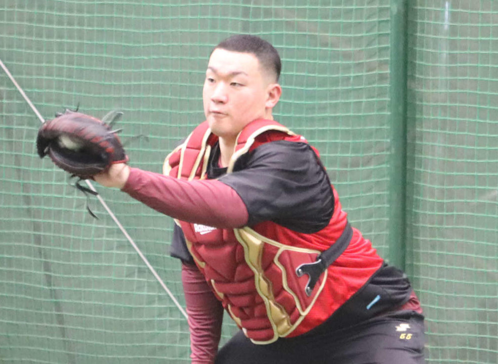 楽天ドラフト2位安田（2022年1月15日撮影）