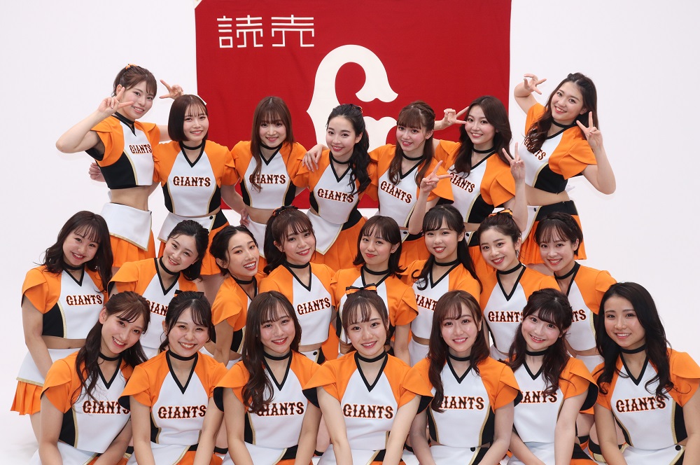 決定した巨人の公式マスコットガール「ヴィーナス」の2022年メンバー（球団提供）