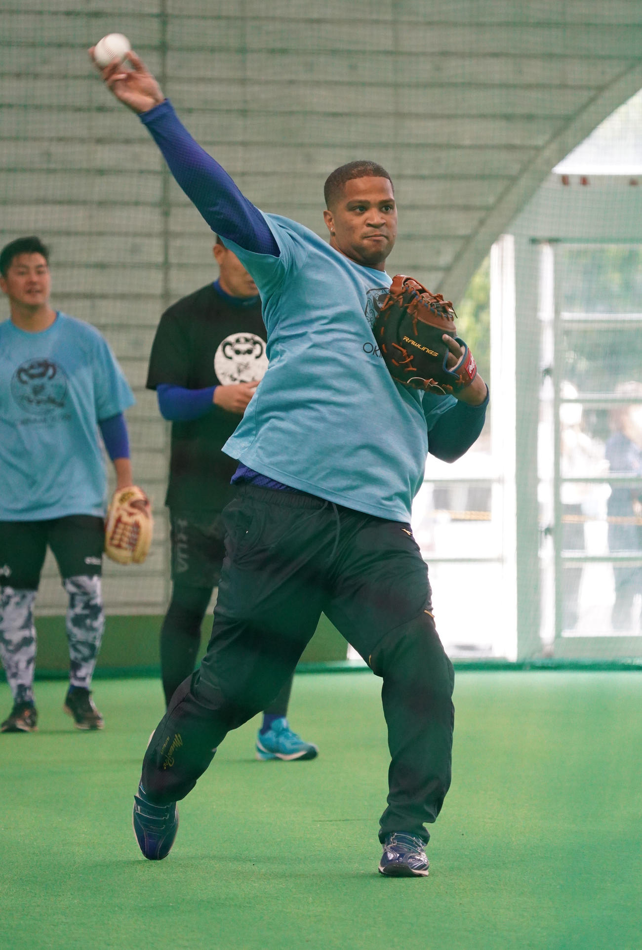 ノックを受けるビシエド（撮影・森本幸一）