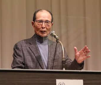 全体ミーティングで話すソフトバンク王球団会長（球団提供）