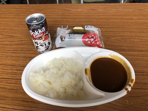カレーにコーヒー、デザートまで。BIGBOSSに感謝です