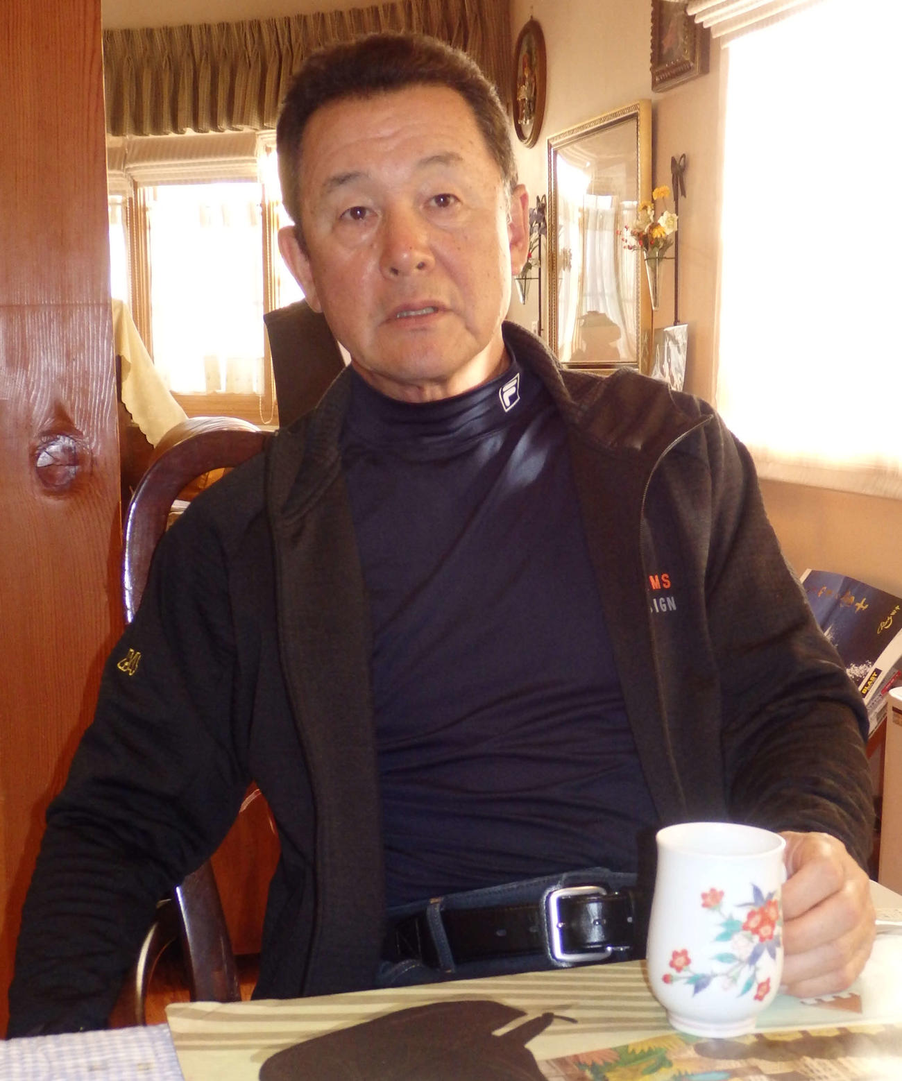 名伯楽としてメッセンジャーら好投手を育てた久保氏（撮影・高野勲）
