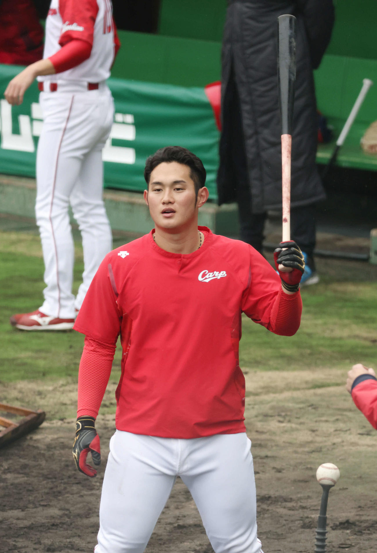 ティー打撃練習をする広島正随（撮影・加藤孝規）